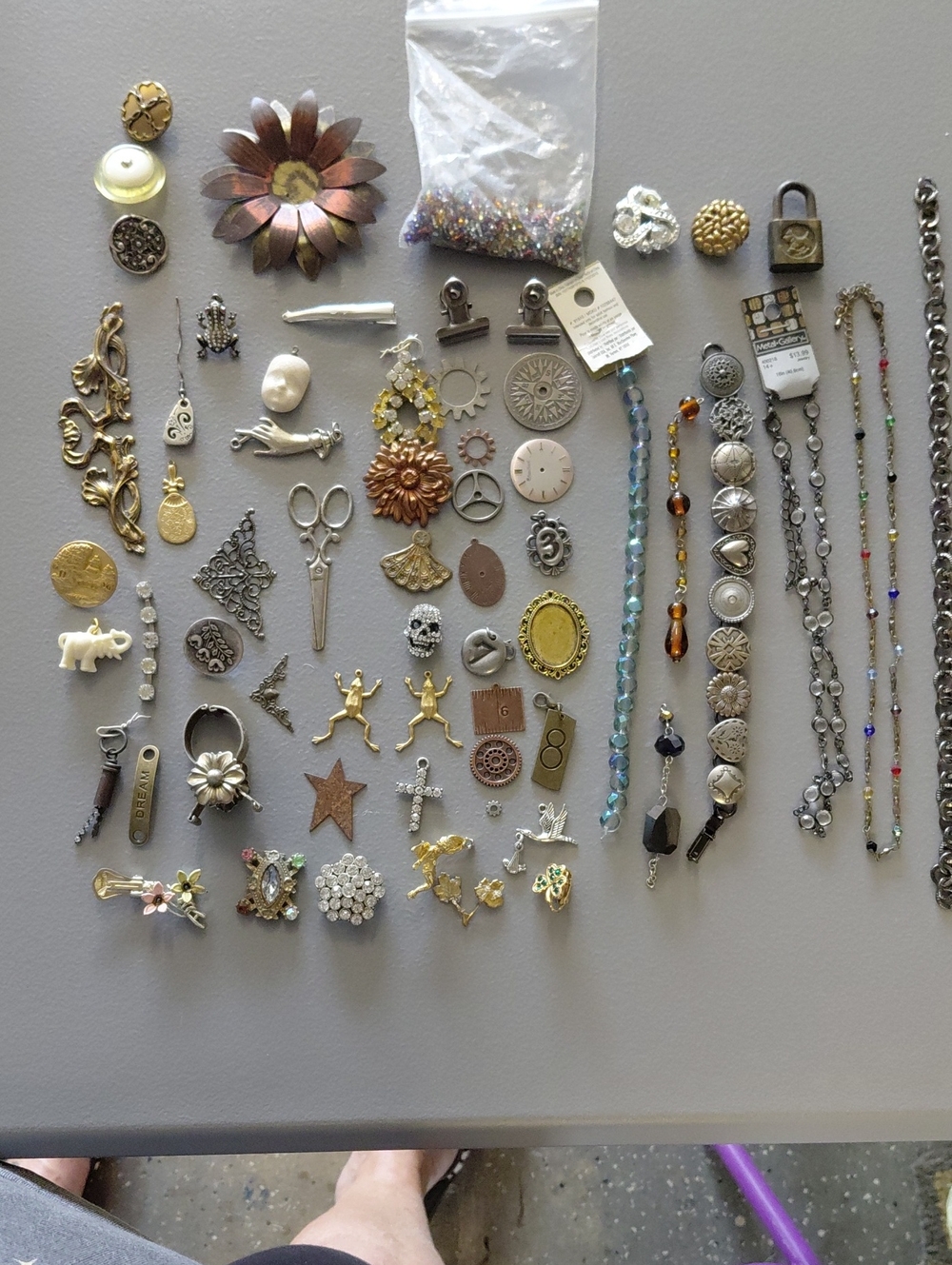 Craft Finding Lot 62 Pc.